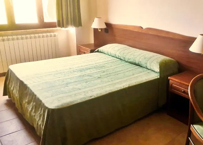 Valle Florina 3* Rocca Pia